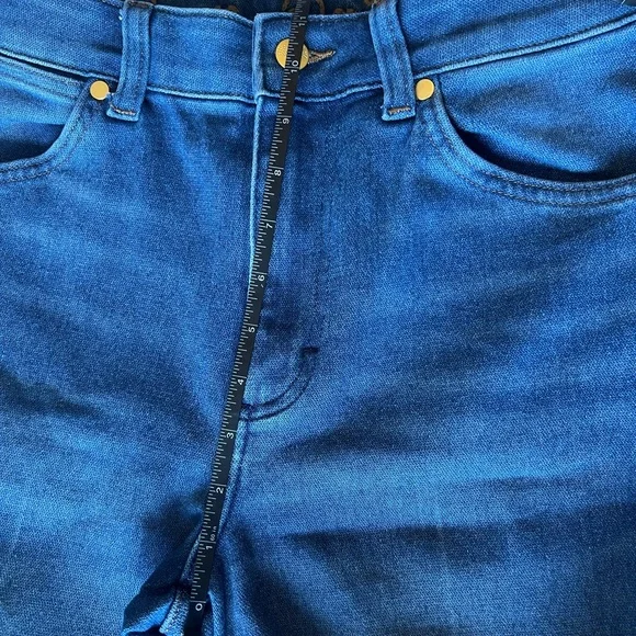 Leon Bridges Wrangler women’s Blue Jeans stretch westward high rise boot 27 x 32 - Picture 10 of 11